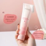 Niacinamide Whitening & Fade Spots Double-tube Face Wash - Image 3